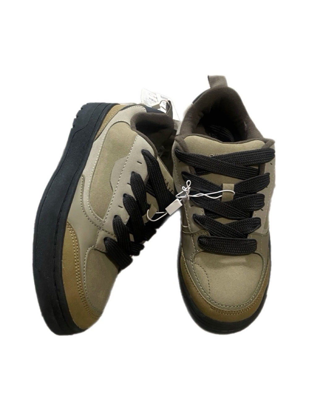 Zara Olive and Black Kids Lace-u Up skate Sneakers big boy 3.5